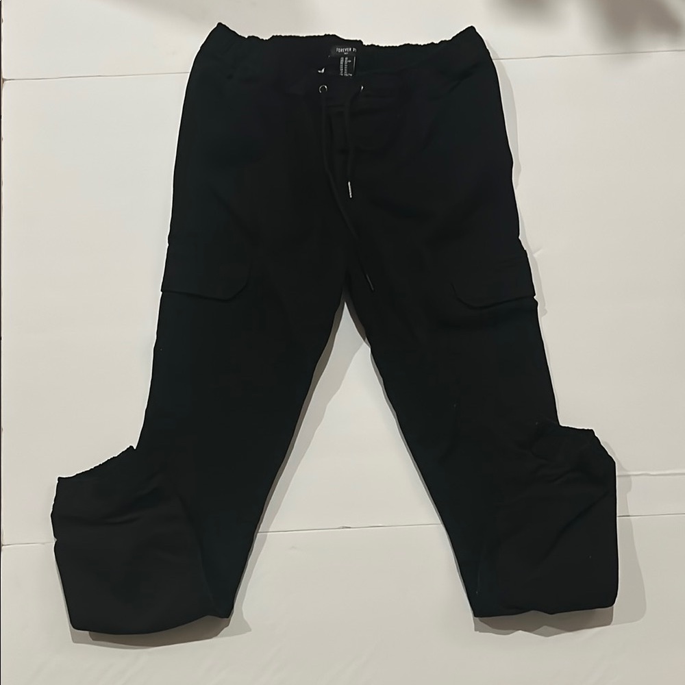 Forever 21 Men’s Black Cargo Pants with Adjustable Waistband